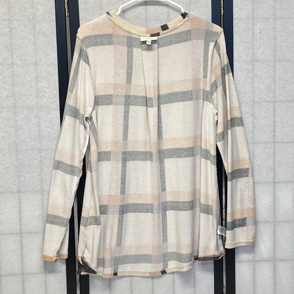Studio B Bobeau Long Sleeve Scoop Neck Fuzzy Knit Pleat Back Plaid Tee Shirt XL - Picture 6 of 13